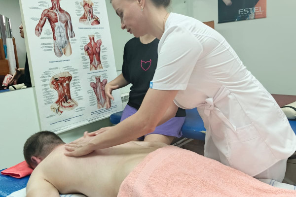 Классический массаж является базой для всех других видов массажа.