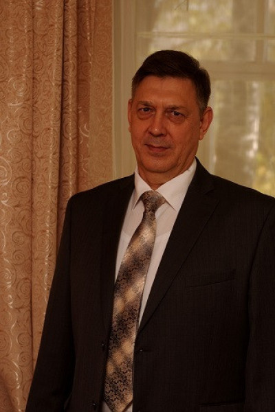 Виктор Дмитриевич